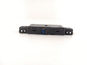Hyundai IONIQ 5 I (2021–2026) Antenna amplifier 96240GI100 - 3