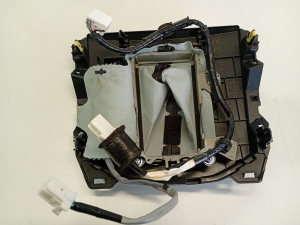 Mazda CX-5 (2017–2026) Ātrumkārbas sviras apdare K12364341 - 4