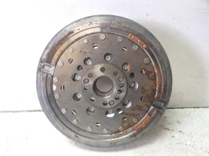 Clutch flywheel - A2700300305
