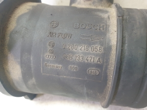 AUDI A6 C5 (1997–2005) Luftmassenmesser 06B133471A - 2