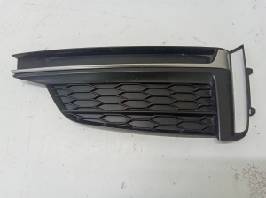 Front bumper lower grille - 8W6807682