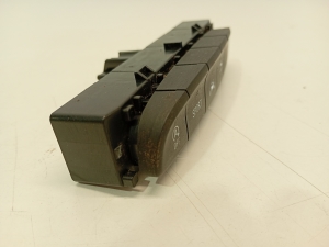 Opel Astra J (2009–2017) ESP switch 39028735 - 5