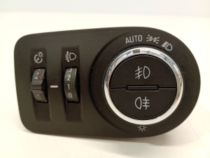 Opel Astra J (2009–2017) Headlight switch 39050756 - 4