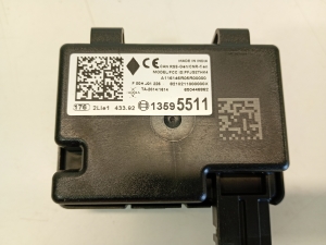 Opel Astra J (2009–2017) Central locking control unit 13595511 - 2