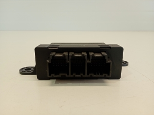 Opel Astra J (2009–2017) Parking system control unit 39014008 - 2