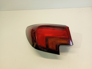 Opel Astra J (2009–2017) Eckleuchte hinten 39015943 - 4