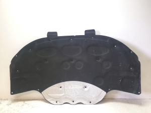 Mercedes Benz C-Class 204 (2007–2014) Kapoti heliisolatsioon A2046820626 - 3
