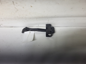 Front door check - 8W8837249