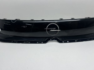Opel Combo E (2018–2026) Front bumper chrome trim 9856080980 - 3