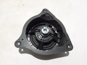 VOLVO EX30 I (2023–2026) Rear side door speaker 80001810 - 2