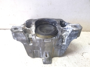 Mercedes Benz GLA-Class 156 (2013–2019) Engine mount 26008 - 5