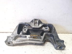 Mercedes Benz GLA-Class 156 (2013–2019) Engine mount 26008 - 4