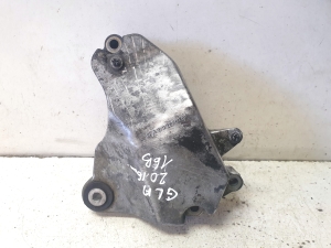 Engine bracket - A2702230002