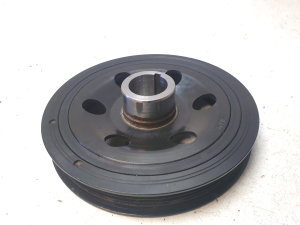 Mercedes Benz GLA-Class 156 (2013–2019) Crankshaft pulley A2700300503 - 4