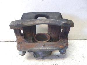 Mercedes Benz GLA-Class 156 (2013–2019) Bremssattel vorne - 3