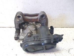Mercedes Benz GLA-Class 156 (2013–2019) Bremssattel hinten A2464232498 - 4