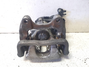 Mercedes Benz GLA-Class 156 (2013–2019) Rear brake caliper A2464232398 - 4