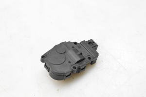 Land Rover Discovery Sport (2014–2026) Salongi soojenduse klapi mootor K9749007 - 4