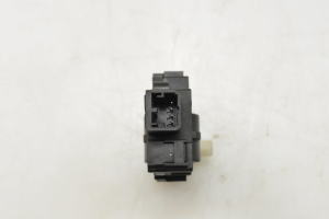 Land Rover Discovery Sport (2014–2026) Salongi soojenduse klapi mootor K9749007 - 3