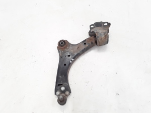 VOLVO XC70 (2007–2016) Front control arm 31277345 - 3