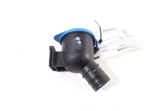 BMW 2 SERIES (F46) (2015–2026) Sonstiges Teil des Scheibenwaschbehälters 7301629 - 4