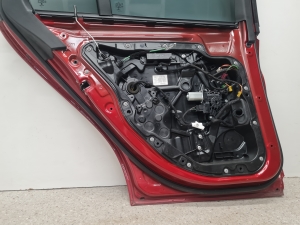 Mercedes Benz C-Class 205 (2014–2021) Rear side doors A2057300305 - 4