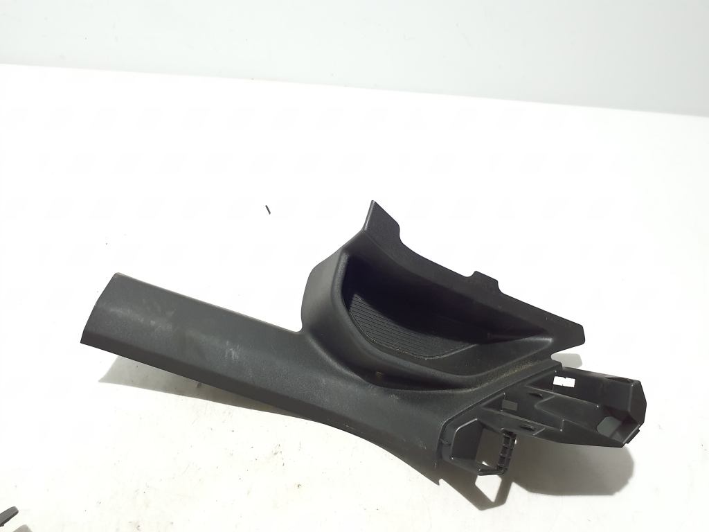 VOLVO EX30 I (2023–2026) Inner sill trim 80001727 VOLVO EX30 I (2023–2026) Inner sill trim 80001727
