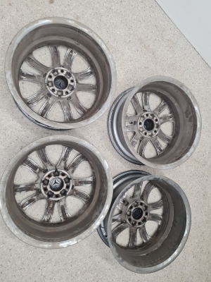 Mercedes Benz C-Class 205 (2014–2021) Rim set a2054010200 - 4