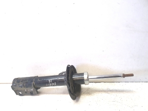 TOYOTA Yaris (2011–2020) Stoßdämpfer vorne 48510 - 5