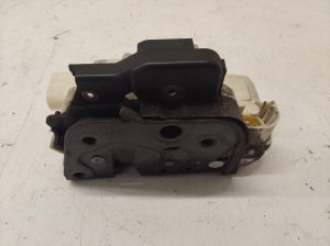 Front door lock - 8E1837015
