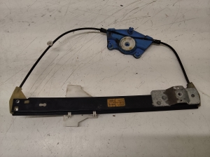 Rear side door window regulator - 8E0839461B