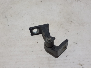 VOLVO EX30 I (2023–2026) Front door lower hinge 80013612 - 2