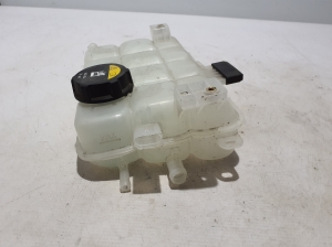 VOLVO EX30 I (2023–2026) Dzesēšanas šķidruma tvertne 31345285 - 4