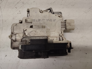 AUDI A4 B7 (2004–2008) Front door lock 8E1837016 - 2