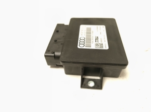 AUDI A6 C7 (2011–2018) Electric parking brake control module 4H0907801E - 3