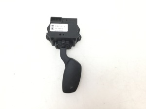 BMW 5 SERIES E60 (2003–2010) Turn signal switch 6924103 - 2