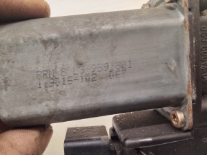 Fensterhebermotor vorne - 119024113
