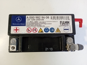 Mercedes Benz A-Class 176 (2012–2018) Battery A0009829608 - 2