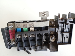 Mercedes Benz A-Class 176 (2012–2018) Fuse boxes A2465401350 - 3