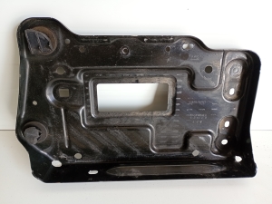 Mercedes Benz A-Class 176 (2012–2018) Battery holder A2466200013 - 4