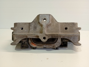 Mercedes Benz A-Class 176 (2012–2018) Motorlager A2462401817 - 3