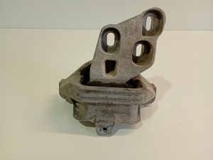Mercedes Benz A-Class 176 (2012–2018) Engine mount A2462400617 - 4