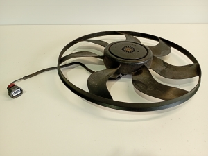 Mercedes Benz A-Class 176 (2012–2018) Kühlerlüftermotor 3136613378 - 4