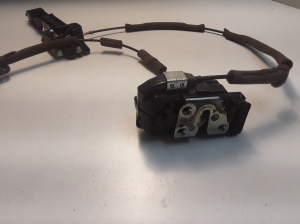 NISSAN X-Trail T32 (2013–2021) Rear side door lock 825014CB0A - 2