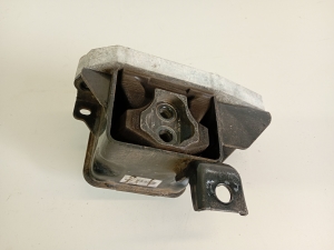 Kia Sportage (2010–2016) Engine mount 21834D9100 - 2