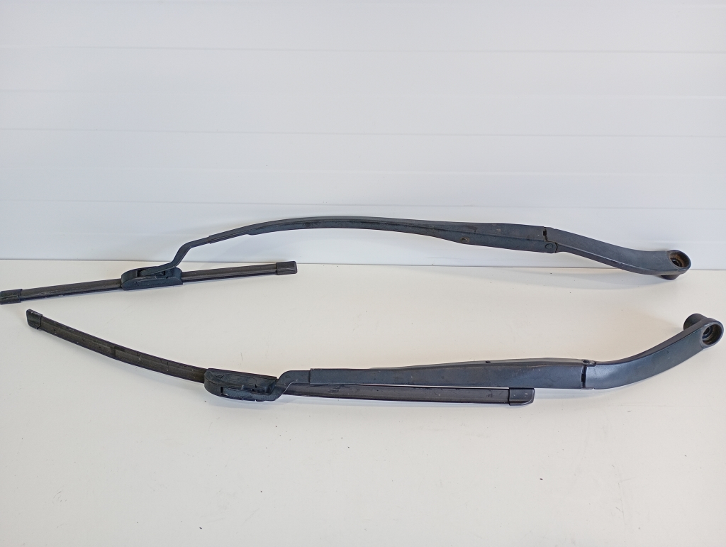Kia Sportage (2010–2016) Wischerarm vorne Kia Sportage (2010–2016) Wischerarm vorne