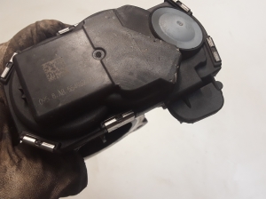 Opel Insignia (2017–2026) Gaasiklapp 55496779AA - 3