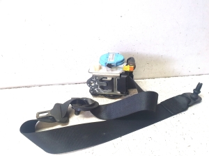 Mercedes Benz GLA-Class 156 (2013–2019) Front seat belt 307494499228AP - 2