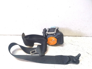 Mercedes Benz GLA-Class 156 (2013–2019) Front seat belt 307494599228AP - 2