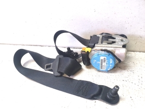 Mercedes Benz GLA-Class 156 (2013–2019) Front seat belt 307494599228AP - 5